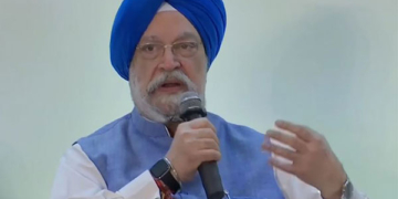 ہردیپ سنگھ پوری نے ہندوستان بھر میں 201 سی این جی اسٹیشنوں کا افتتاح کیا