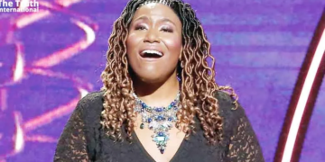 امریکی گلوکارہ اور گریمی ایوارڈ یافتہ منڈیسا اپنے ہی گھر میں مردہ پائی گئیں