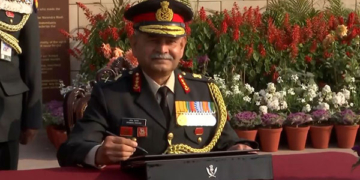 وائس آرمی چیف نے باہمی تعاون کے مواقع تلاش کرنے کے لیے آئی آئی ٹی کانپور کا دورہ کیا
