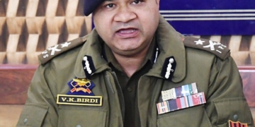 کسی کو بھی کشمیر میں کسی بھی کمیونٹی کے مذہبی جذبات کو ٹھیس پہنچانے کی اجازت نہیں دیں گے۔ آئی جی پی