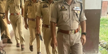 نئے قوانین کے نفاذ کے سلسلے میںآئی جی پی کشمیر نے سری نگر میں پولیس اسٹیشنوں کا معائنہ کیا