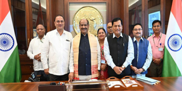 ‘ایک  پیڑ ماں کے نام’ مہم کا مقصد  عالمی سطح پر ماحول دوست طرز زندگی کو فروغ دینا ہے۔ اوم برلا