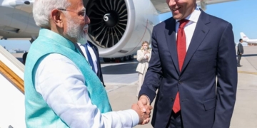  ماسکو پہنچنے پر  وزیراعظممودی کا  والہانہ استقبال