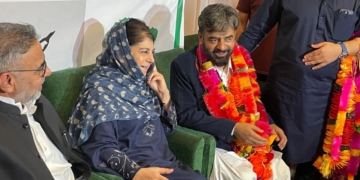 شیخ گوہر نے پی ڈی پی میں شمولیت اختیار کی ،ذڈی بل سرینگر سے انتخابات لڑیں گے