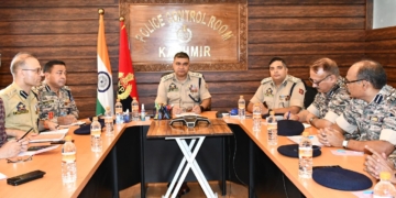 آئی جی پی کشمیر کی صدارت میں اعلیٰ سطحی میٹنگ ، وادی کشمیر میں امن و امان اور حفاظتی صورتحال پر غوروخوض