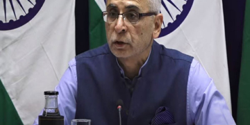 دو طرفہ تعلقات کو مضبوط بنانے کے لیے بھارتی سفیر نے  اعلیٰ امریکی قانون سازوں سے ملاقات کی