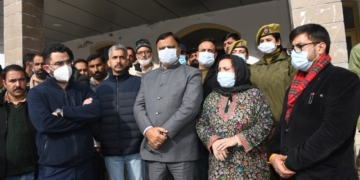 سکینہ ایتو، جاوید رانا بدھال گاوں میں المناک اموات کے بعد کوٹرنکا کا دورہ کیا