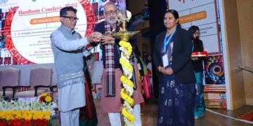 مرکزی وزیرگری راج سنگھ نے  نئی دہلی میں ہینڈلوم کانکلیو۔منتھن کا افتتاح کیا