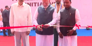 وزیراعظم مودی نے بھونیشور میں اتکرش اوڈیشہ۔بزنس کنکلیو کا افتتاح کیا