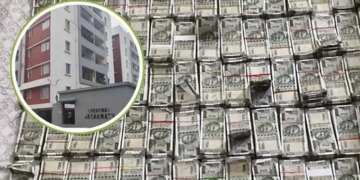 اوڈیشہ میں چیف انجینئر کے گھر چھاپہ: 2 کروڑ نقدی برآمد، نوٹوں کے بنڈل کھڑکی سے پھینکے