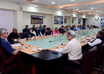 جموں وکشمیرمیںسیلاب کے بعد کامنظر نامہ،وزیراعلیٰ نے لیا اعلیٰ سطحی میٹنگ میں جائزہ