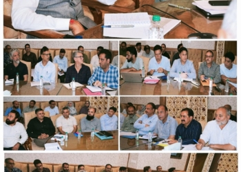 ڈویژنل کمشنرکشمیر نے سرینگر سمارٹ سٹی پروجیکٹوں کی حالت کا جائزہ