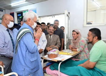  لیفٹیننٹ گورنر سنہا وزیراعظم مودی کیسالگرہ پر بے لوث خدمت کو فروغ دینے