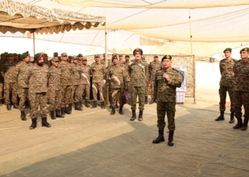 دہشت گردی نہ روکی تو پاکستان کا صفایا کر دیں گے۔ آرمی چیف